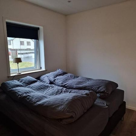 New Flat With Hot Tub - No3 Daire Oyndarfjordur Dış mekan fotoğraf