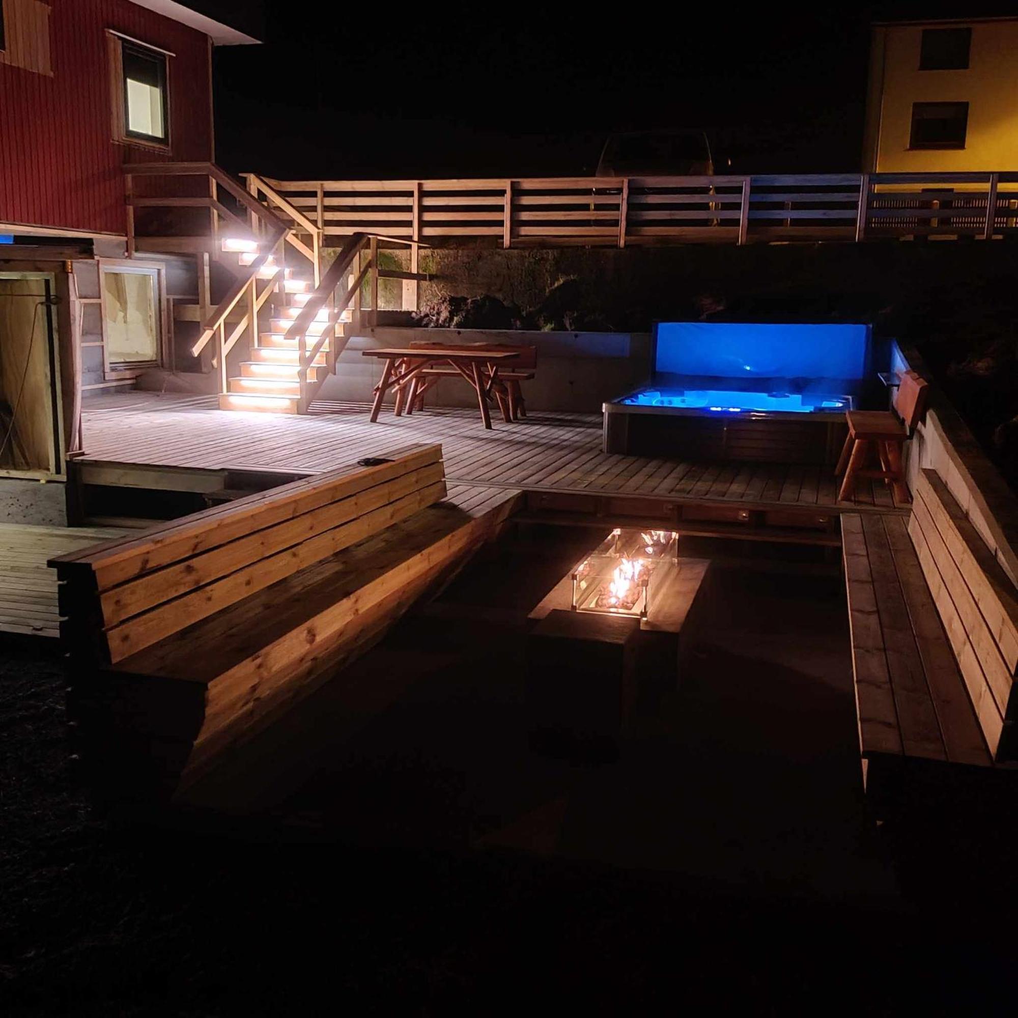 New Flat With Hot Tub - No3 Daire Oyndarfjordur Dış mekan fotoğraf